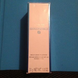 Anew Clinical Skinvincible